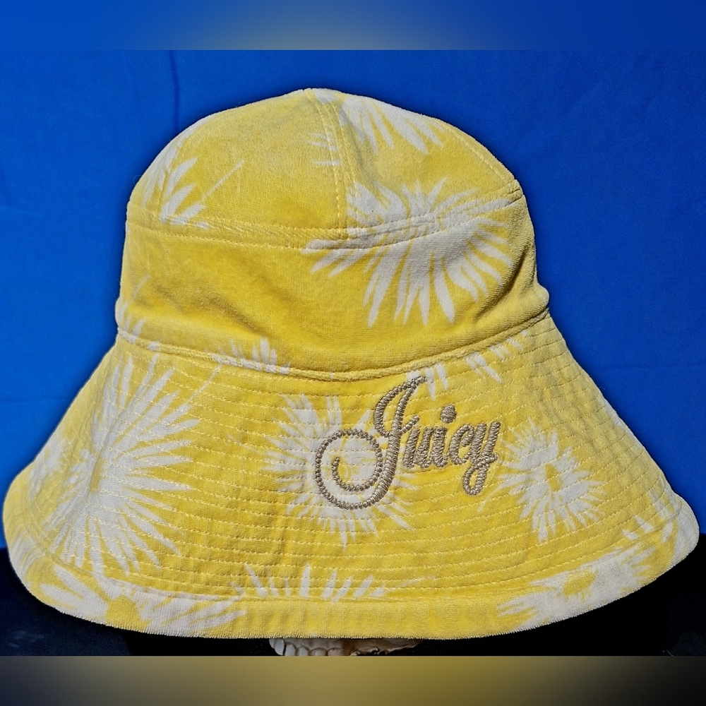 JUICY COUTURE FLOPPY BUCKET HAT